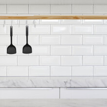White Iron Kitchen Hanging Rack Under Cabinet Mug Holder with Rust Resistance