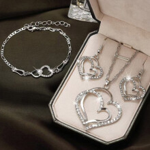 Heart Pendant Jewelry Set Necklace Bracelet Earrings