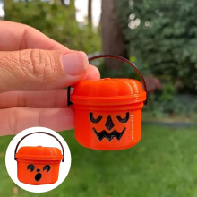 Pumpkin Mini Bucket Halloween Candy Holder, Small Plastic Pumpkin Pail for Kids, Indoor Outdoor Halloween Party Decor, Themed Trick-or-Treat