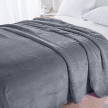 Super Soft Coral Velvet Blanket - Solid Color, Cozy & Lightweight, Ideal for Single or Double Use, Perfect for Air Conditioning Rooms (100x150cm)