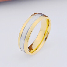 Anillo de pareja de circonita de alta gama, versátil y a la moda.