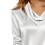 Blusa feminina com decote drapeado, manga 3/4 e cor lisa. 3
