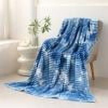 Couverture en velours épais en polyester 70x100cm, idéale pour l'hiver, parfaite pour une sieste confortable sur un canapé ou un lit. Rayures bleu