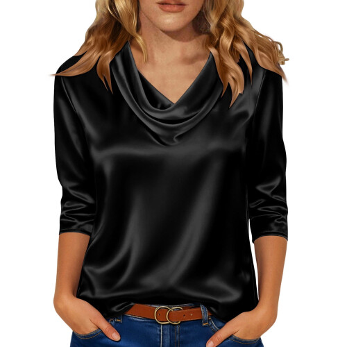 Blusa feminina de cor lisa com decote drapeado e mangas 3/4.