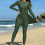 Γυναικείο ολόσωμο μαγιό με μακριά μανίκια και ενσωματωμένο σουτιέν 1