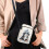 Bolso bandolera impermeable con correa ajustable. 4