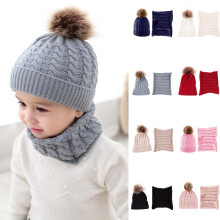 1 Set Baby Beanie Hat Scarf Solid Color Twist Pattern Autumn Winter Windproof Fluffy Pompom Cap Set for Outdoor,Red
