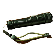 Lampe torche noire rechargeable 1000+ lumens