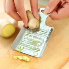 Dengmore Practical Kitchen Ginger Wasabi Stainless Steel Garlic Grater Bento Mill Tool