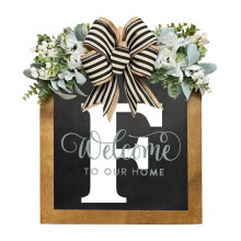 Couronne de porte d'entrée en bois avec nom de famille (26 lettres)