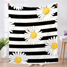 Daisy Fuzzy Travel Blanket – Soft Plush Flannel Microfiber, 60x80", Black & White, Compatible with Couch/Bed/Sofa