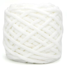 Chunky Chenille Yarn 100g – Fluffy Velvet Plush for Crochet/Knitting Blankets, Scarves, Hats, Amigurumi – Soft & Beginner-Friendly, White