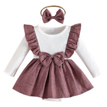Conjunto de Outono para Bebê Menina: Macacão Canelado com Babados e Patchwork, Manga Longa e Faixa de Cabelo com Laço - 2 Peças - Branco - 6-9