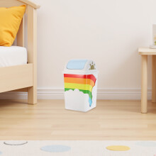 1 poubelle simple et élégante pour la maison, couleurs assorties, en plastique.