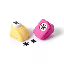 Random Color Mini Plastic Paper Punches Craft Cutter Scrapbooking Pick Patterns-Snowflake B-15x15mm