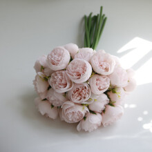 Bouquet de roses blanches artificielles au toucher réaliste – Fleurs artificielles en soie pour vase, centre de table, mariage, fête et