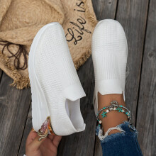 Willtoo Running Shoes for Womens Walking Tennis Sneakers Comfortable Lightweight Thick Sole Athletic Sports Shoes White