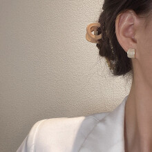 High-Quality S925 Sterling Silver Stud Earrings - Vintage, Niche Design, Elegant and Sophisticated Ear Jewelry