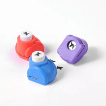 Random Color Mini Plastic Paper Punches Craft Cutter Scrapbooking Pick Patterns-Butterfly-9x15mm