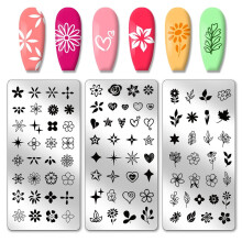 3-teiliges Nagelstempelset mit Blumen-, Blätter- und Herzmotiven, Nagelkunst-Schablonen aus Edelstahl für die Maniküre – kompatibel mit allen