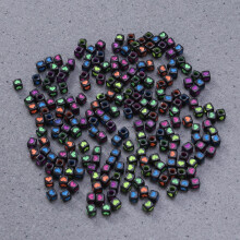 GOOHOCHY 200 Stück 6 mm Acryl-Würfelperlen in verschiedenen Farben für Schmuckherstellung und Bastelprojekte