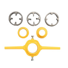 Pipe Threading Tool with 3 Dies (1 Pipe Die), 2 Circular Adjusters, Ergonomic Yellow Handle – Compatible with Standard Pipes