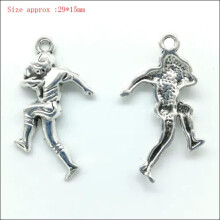 Lot de 10 pendentifs et breloques antiques pour la création de bijoux (boucles d'oreilles, bracelets, colliers) - N 641 - Joueur de rugby
