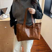 Large Capacity PU Leather Striped Shoulder Bag – Lightweight Travel Tote & Casual Daily Handbag
