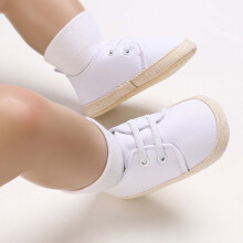 Soft Bottom Moccasins for Babies 0-3M, Slip-On Casual Shoes, White, Compatible with Infant Feet
