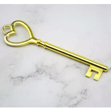 Heart Key-Big Key-Skeleton Key-Antiqued Gold-84mm Large Skeleton Key-Love