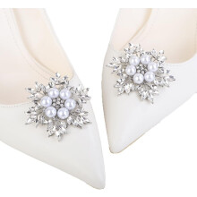 2Pcs Fashion Rhinestone Pearl Flower Shoe Clips Crystal Snowflake Shoe Buckles Decorative Shoe Charms Jewelry for Women Heels Flats (Style 3)