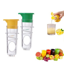 Screw Top Lemon Juicer Squeezer, Set of 2 Screw-Top Squeezer,1.37x3.14In Plastic Citrus Juicer Tool for Picnic,Home,Party