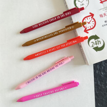 Coffret de 5 stylos à bille inspirants pour femmes – Pointe moyenne ornée de citations motivantes, idéal pour une utilisation au bureau.