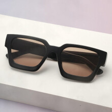 1PC Unisex Plastic Fashion Square Frame Sunglasses For Street Photography And Beach Trips Driving Accessories