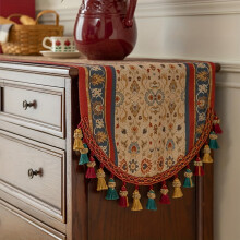 Elegant Vintage American Table Runner with Tassels - Luxurious Polyester, Rectangular, Woven Design for Dining & Kitchen Decor