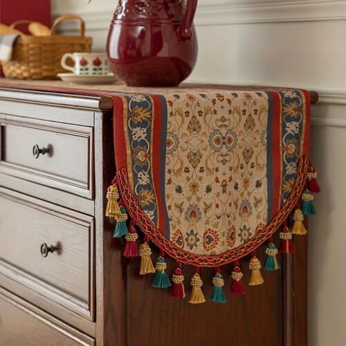 Elegant Vintage American Table Runner with Tassels - Luxurious Polyester, Rectangular, Woven Design for Dining & Kitchen Decor