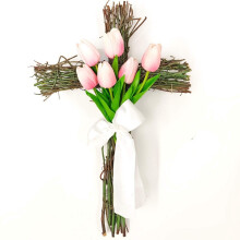 Påsktulpankrans, konstgjord blomma på dörren för vårhelgen, färgglad välkomstskylt till verandan, väggdekoration inomhus