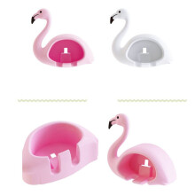 Piękny uchwyt ścienny na szczoteczkę do zębów Flamingo z przyssawką w kolorze białym