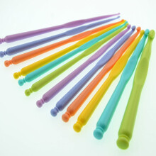 12 Pcs Crochet Knitting Needles Set Lightweight Hooks Colorful