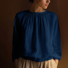 Women's Solid Round-Neck Pleated Long-Sleeve Top