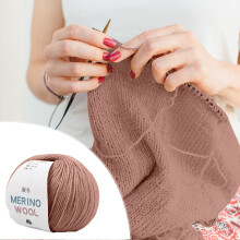 Hand-Woven Merino Wool Yarn - Soft & Warm, Medium Coarse, Perfect for Scarves, Hats, Overcoats - 9cmx9cmx6cm Skein, 2.0mm Diameter