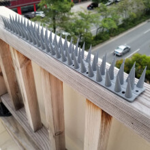 Plastic Brown Bird Deterrent Fence Spikes – Humane, Weather-Resistant, Easy Install, Compatible with Railing/Roof, for Crows, Cats, Squirrels