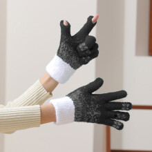 Snowflake Christmas Tree Gloves – Warm Knitted, Touchscreen-Compatible, Padded Plush for Winter Activities & Riding – Stylish Holiday Gift