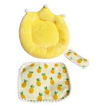Plush Doll Bed for Sofa – Soft Furry Cushion for 12-18" Dolls – Cute Desktop Decor & Collectible – Compatible with Popular Doll Brands