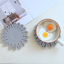 Woven Placemats, Decorative Table Mats, Handmade Floral Design, Heat Resistant for Dining Table, Home Decor Enthusiasts