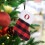 Mini-Weihnachtsstrumpf in rotem Büffelkaromuster mit Initialen 1