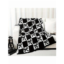 Black & White Bow Fuzzy Blanket, Soft Polyester Throw for Sofa/Bed/Office – All-Season, Stylish Home Decor, Perfect Gift – Compatible with All