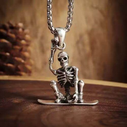 (Section 3) Punk Skull Necklace for All Occasions 2