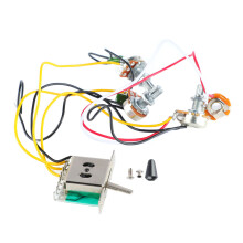 Amélioration du câblage de guitare électrique : faisceau de câbles sans soudure avec connecteurs rapides et matériaux robustes et durables pour