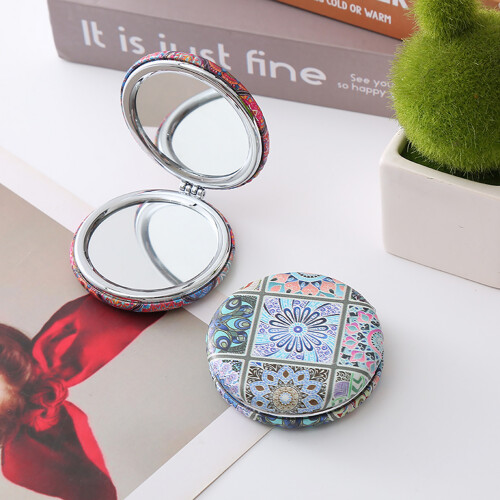 (A) Foldable Bohemia Vanity Mirror for Beauty